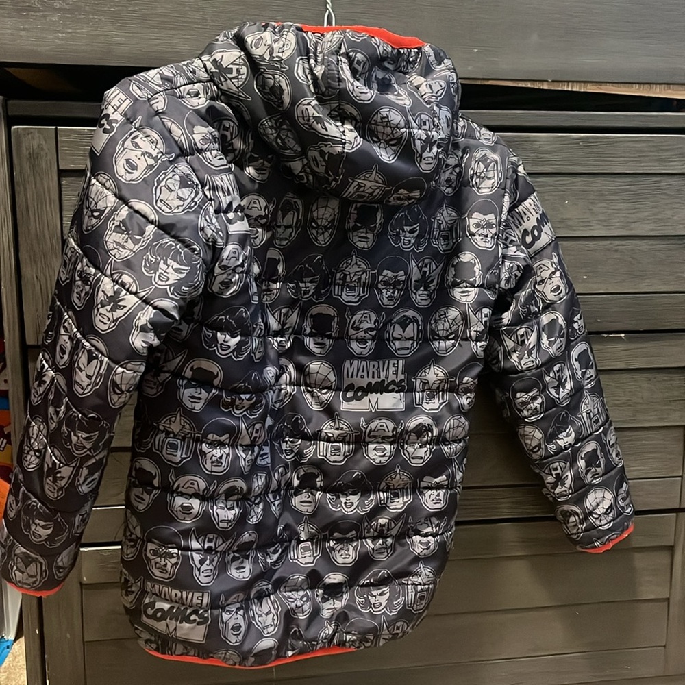Marvel reversible coat/jacket - Picture 2 of 11
